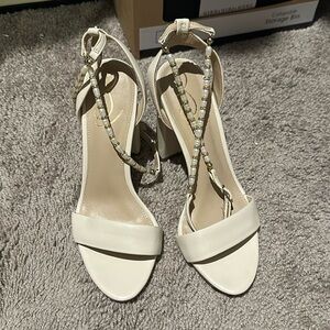 Sam Edelman Yanelli heel